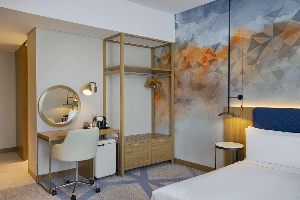 Hilton Garden Inn Dubai Business Bay Rum bild